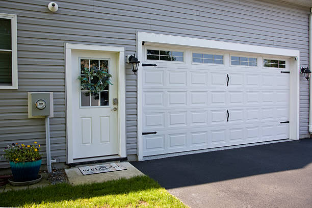 24/7 Emergency Garage Door Panel Replacement experts in Dewart, PA